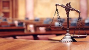 Are There Benefits in the English Auction for Colombian Public Procurement?