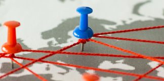 Algorithms and Competition in a Digitalized World